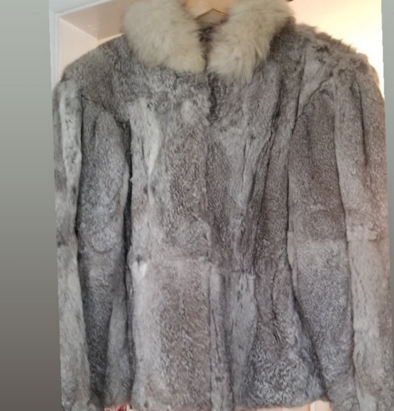Coat - Picture 1 of 5